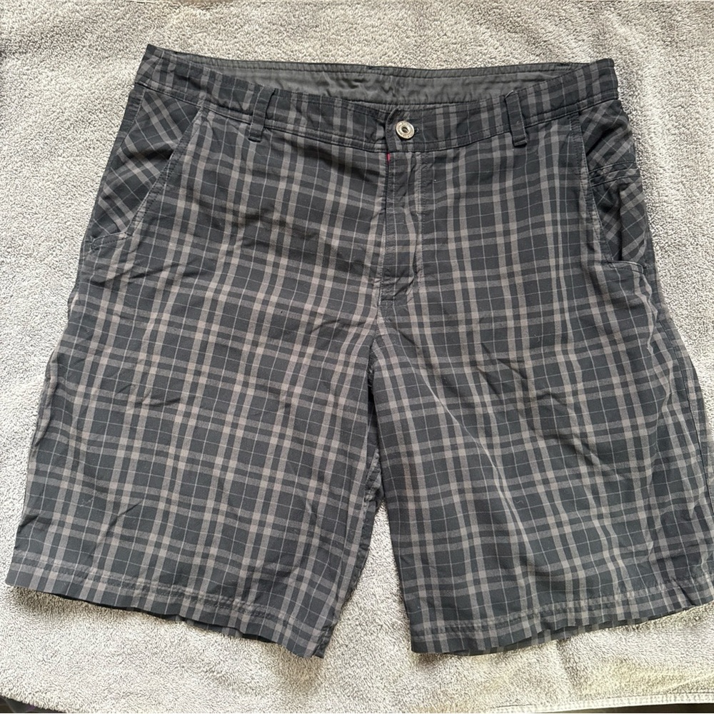 Lululemon Athletica Gray Checkered Men's Shorts